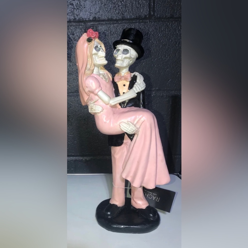 👻 Skeleton Couple Figurine - Pink and Black